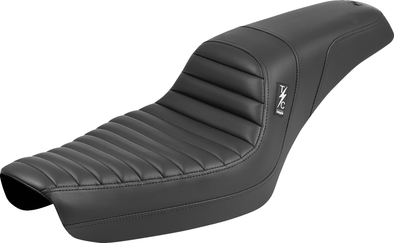Thrashin' Pro Series Seat - Tuck-n-Roll - Dyna '96-'03